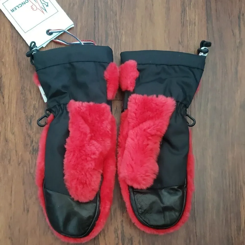 Moncler Grenoble Red Fur Chic Feminine Lux Winter Sport Warm Athletic Ski Gloves